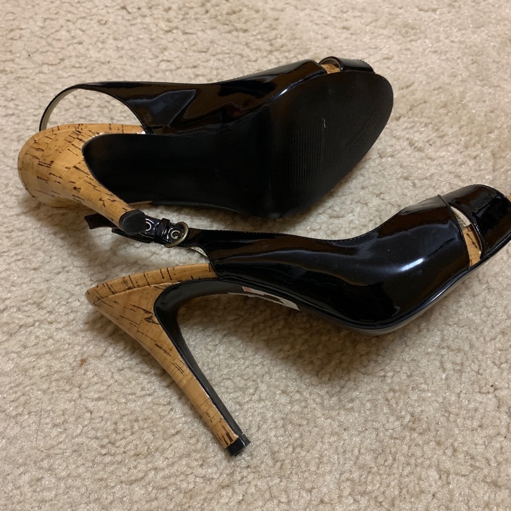 Guess Sandals - Picture 4 of 5